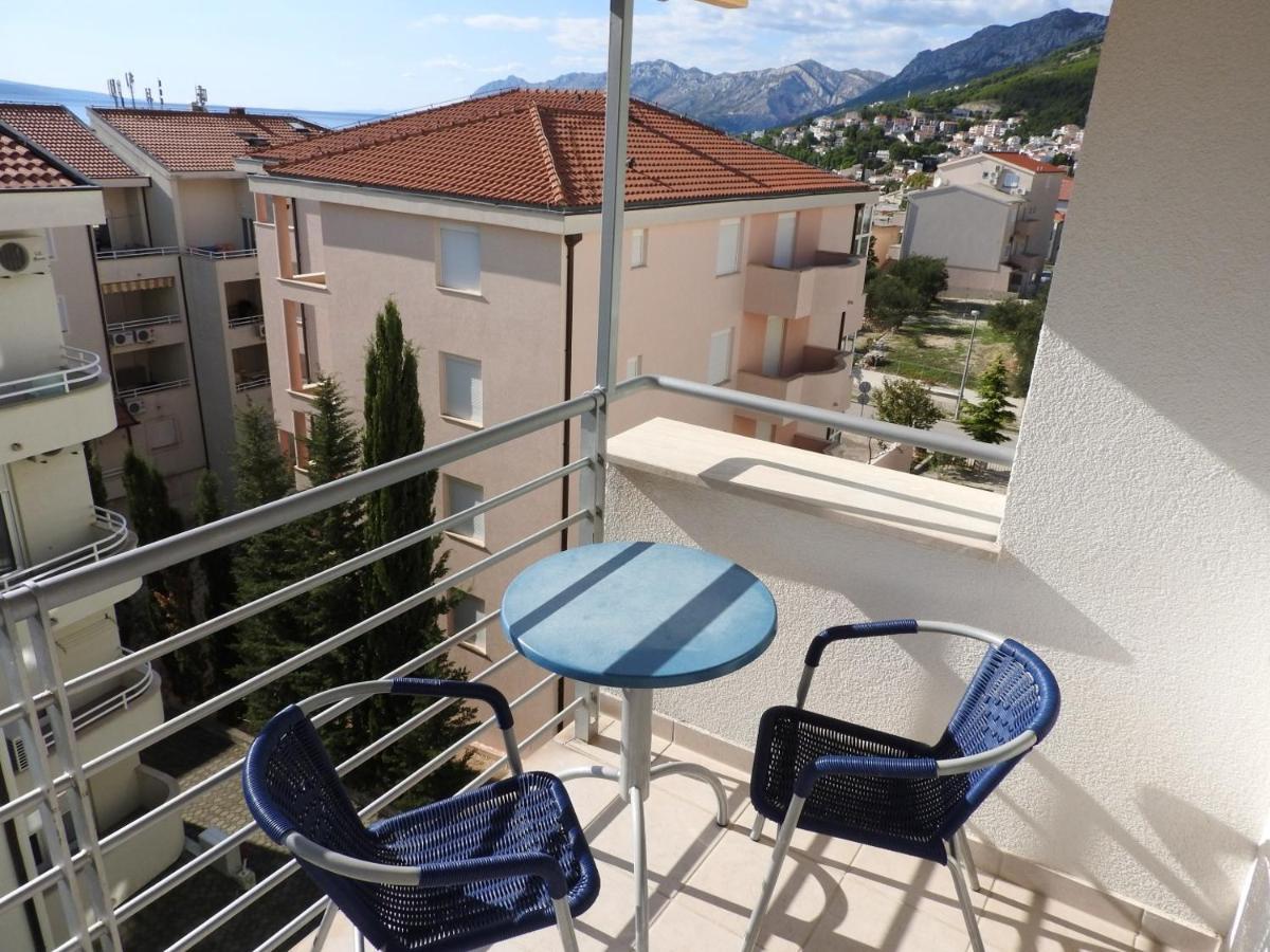 Ruza&Nikolina "1" Apartmani - Baska Voda Exterior photo